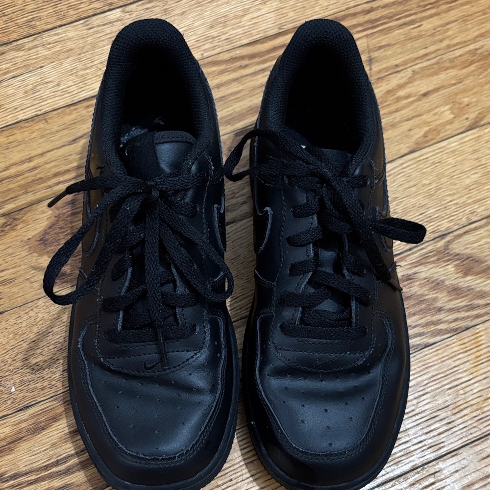 Nike Kids Black Sneakers